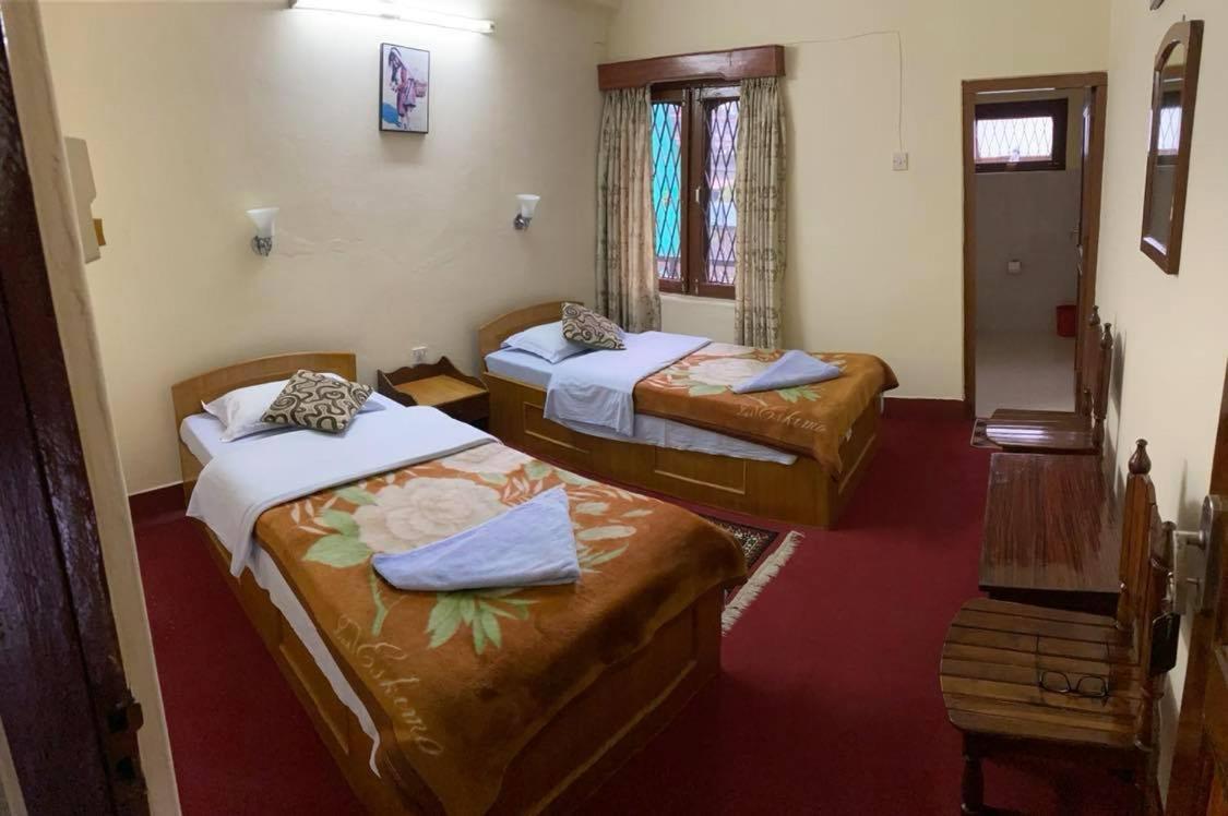 Hotel Blue Magnet Pokhara Exteriör bild
