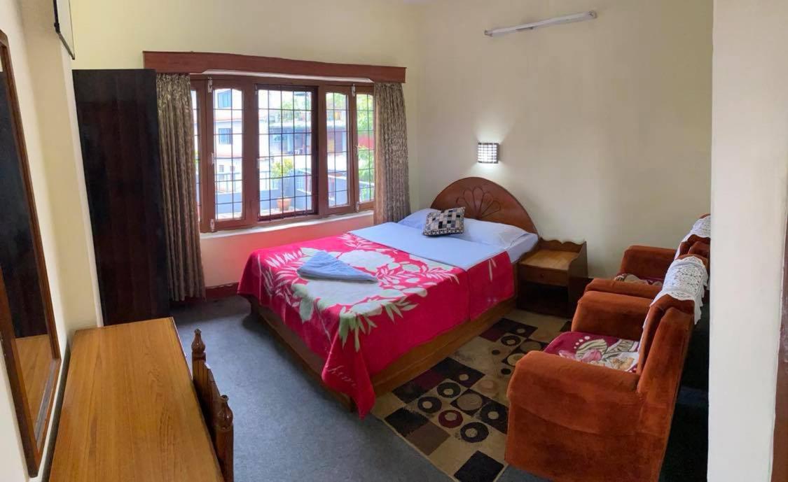 Hotel Blue Magnet Pokhara Exteriör bild