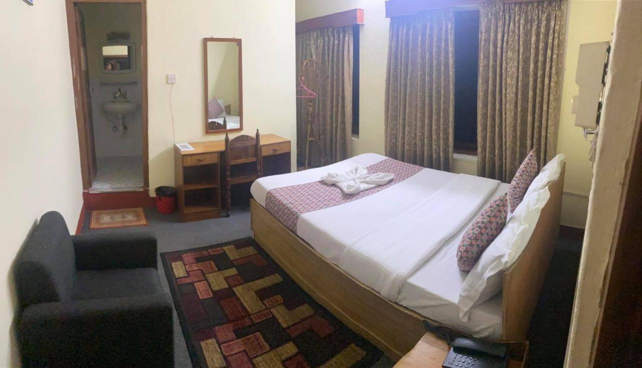 Hotel Blue Magnet Pokhara Exteriör bild