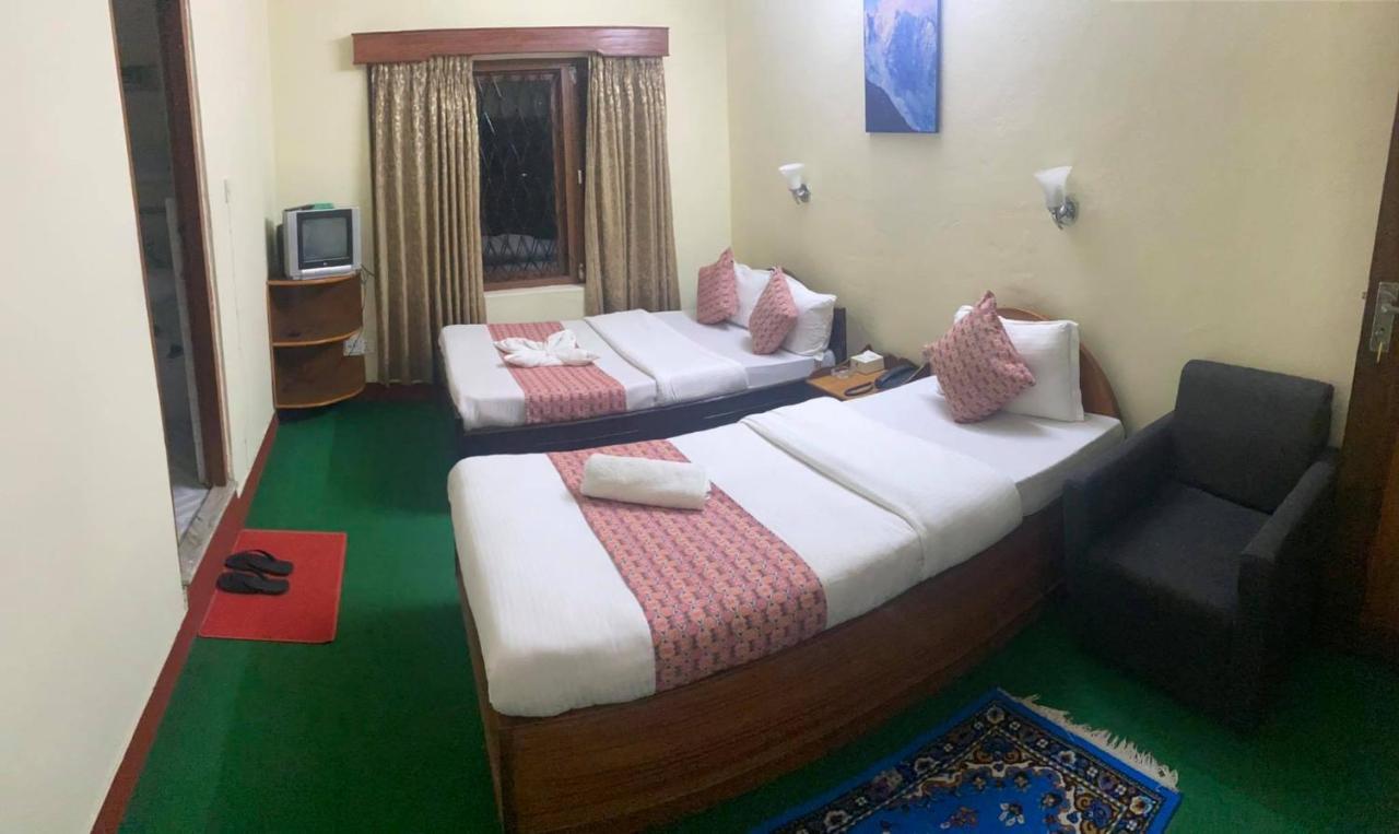 Hotel Blue Magnet Pokhara Exteriör bild