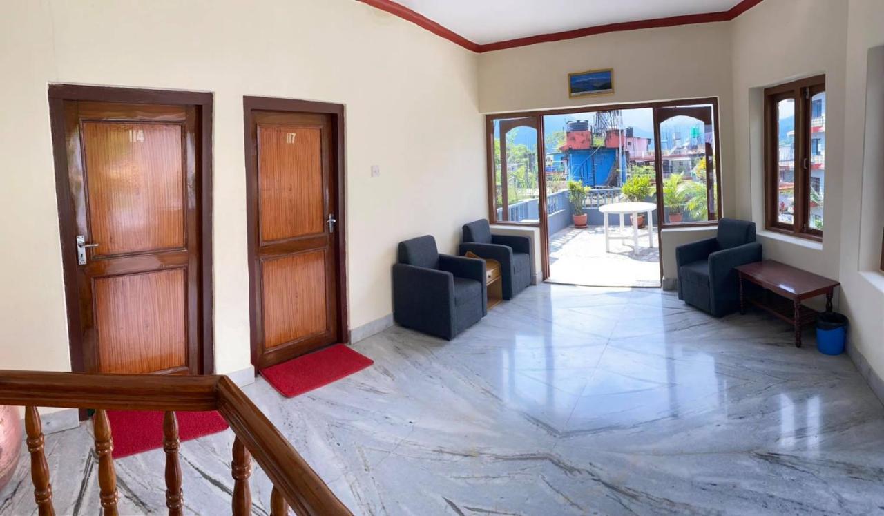 Hotel Blue Magnet Pokhara Exteriör bild